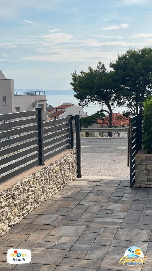 Gabrijel Apartments Makarska 1 エクステリア 写真