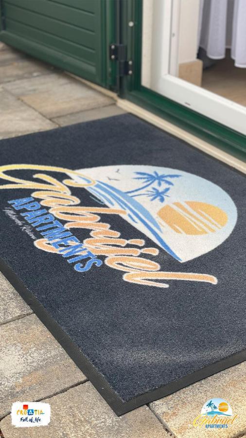 Gabrijel Apartments Makarska 1 エクステリア 写真