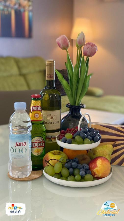 Gabrijel Apartments Makarska 1 エクステリア 写真